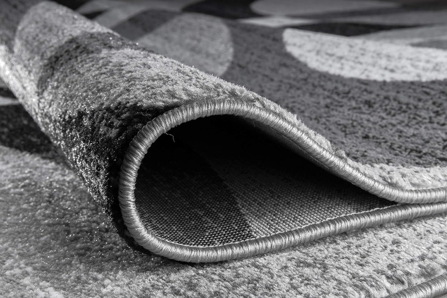 Transform Your Space with the Contemporary Abstract Circles Area Rug – Perfect for High Traffic Areas in Your Living Room, Bedroom, or Kitchen – 6'6" x 9' in Elegant Gray